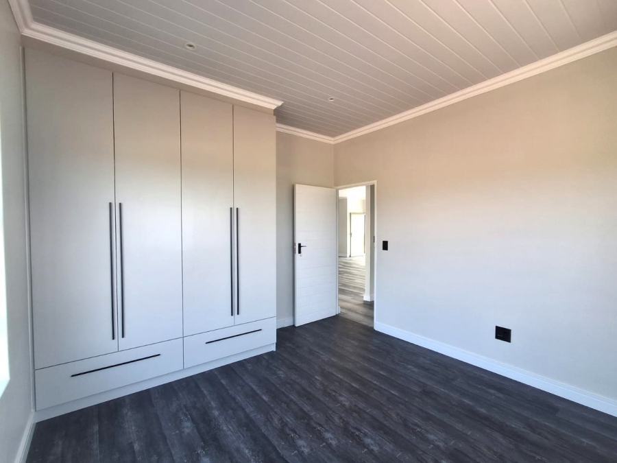 3 Bedroom Property for Sale in Stilbaai Wes Western Cape